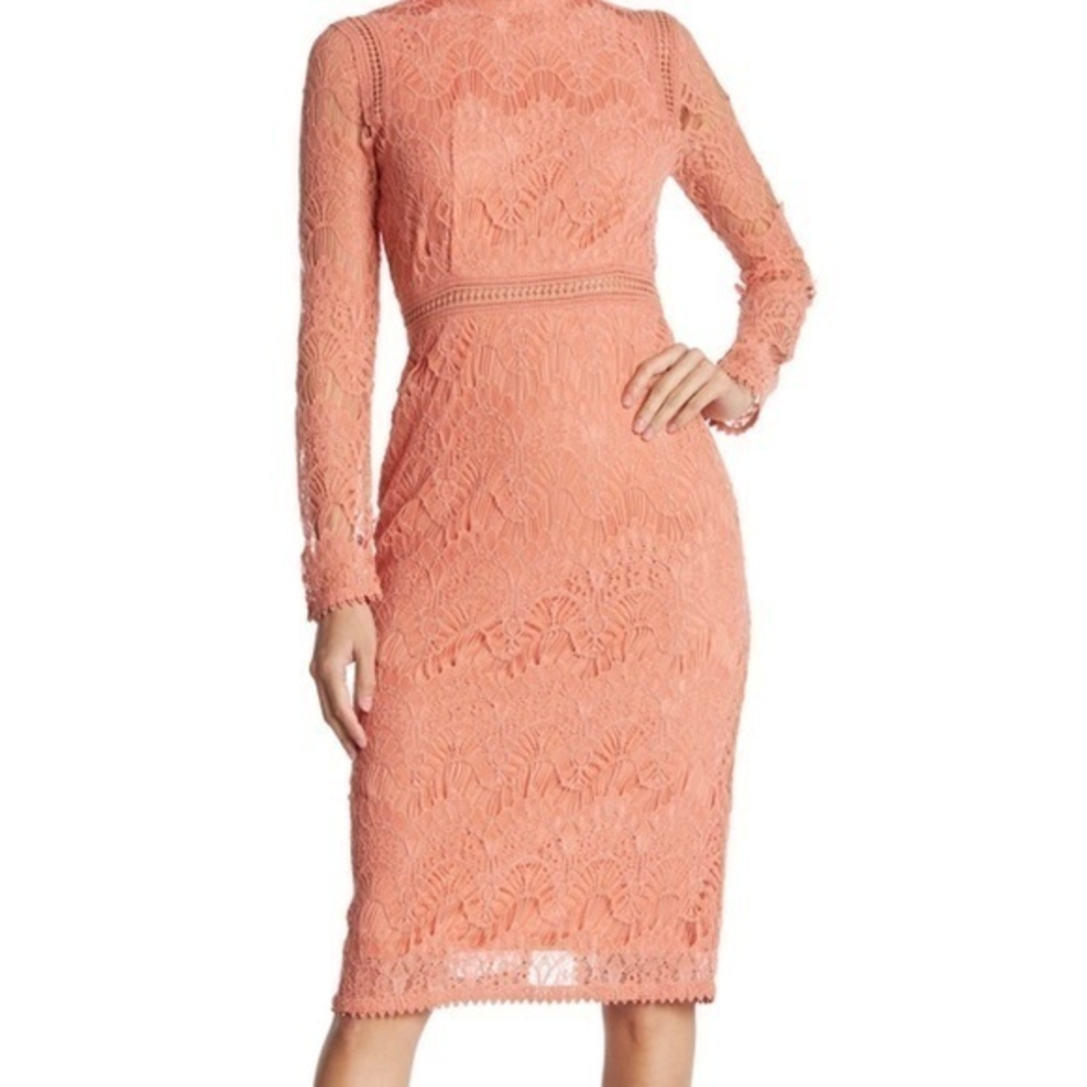 NWT LOVE X DESIGNS LACE MIDI DRESS‎ SIZE SMALL peach